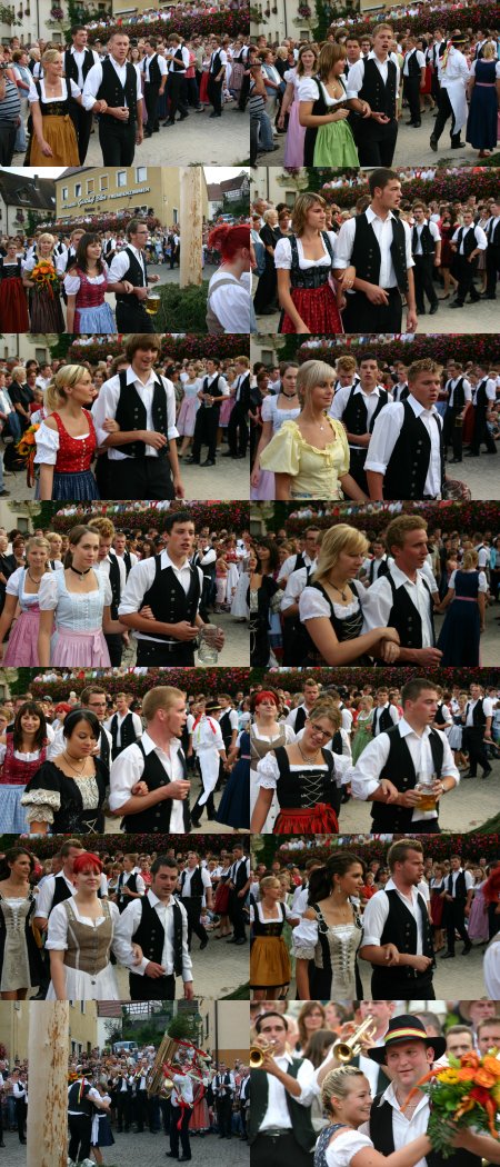 Austanzen der Kirchweihbaums