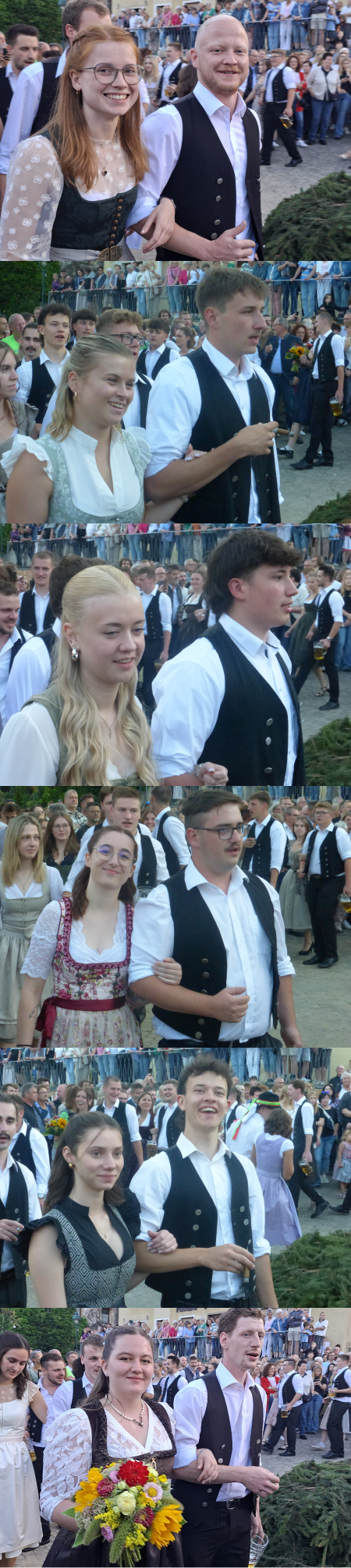 Austanzen des Kirchweihbaums